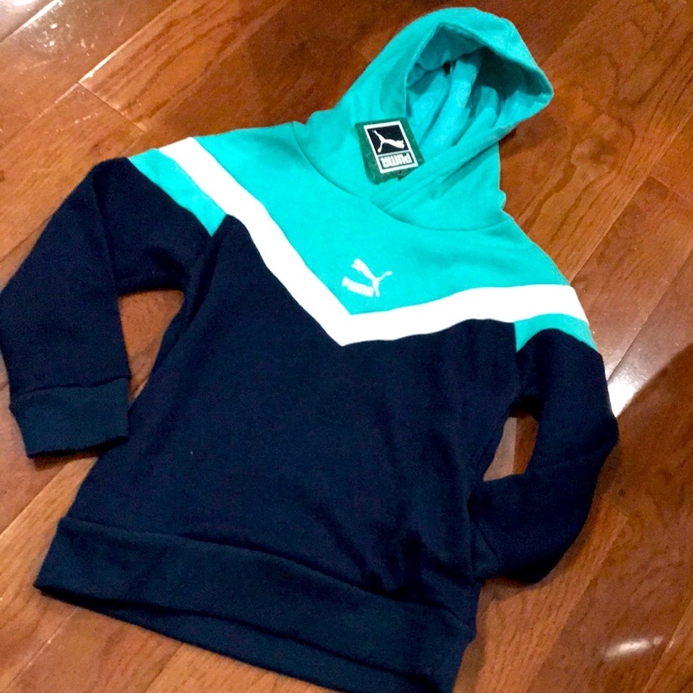 NWT girl’s Puma hooded sweatshirt 6